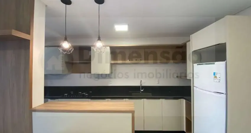 Apartamento semi mobiliado , em frente ao hospital universitário