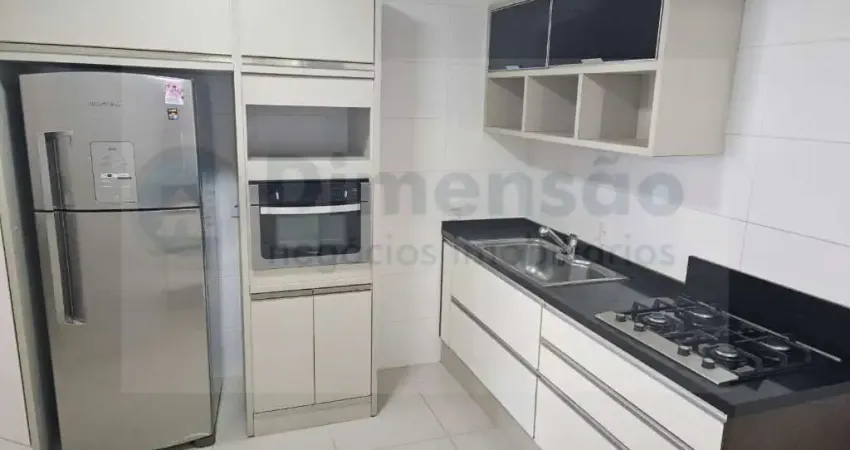 More em um amplo apartamento de 4 quartos em condomínio completo!