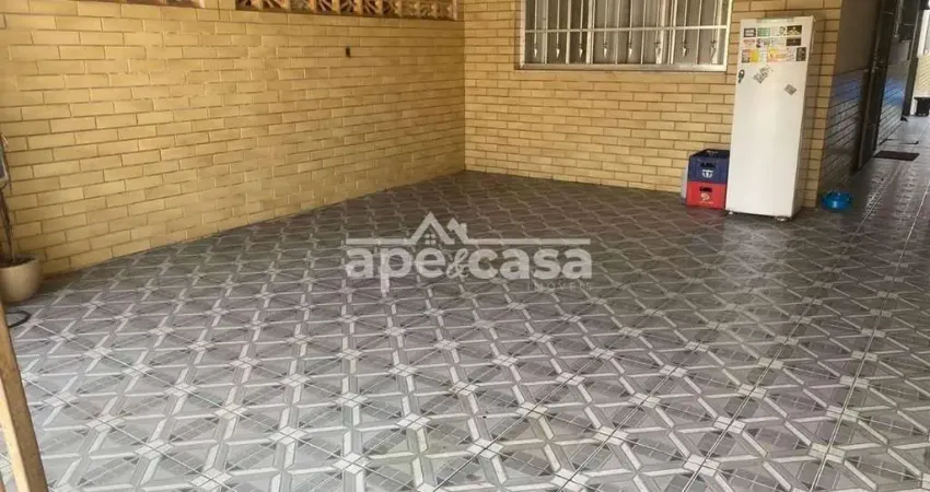Casa à Venda no Bairro Ocian - Praia Grande!