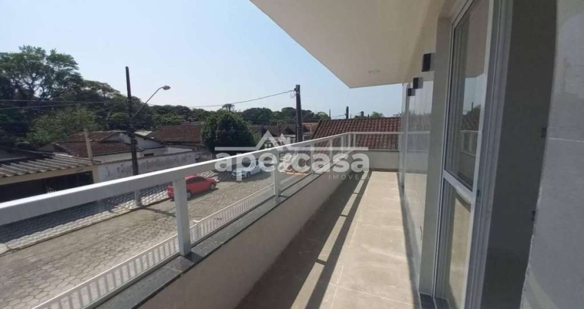 Linda Casa em Condomínio à Venda!