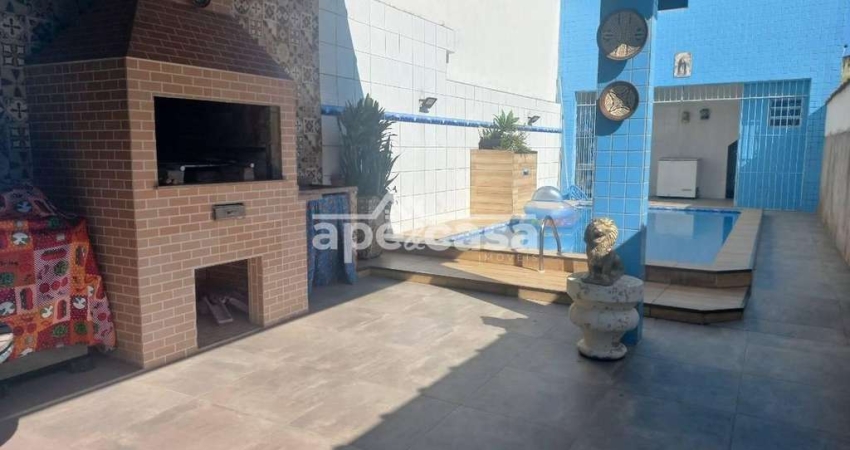 Casa com Piscina e Espaço Gourmet - Bairro Mirim