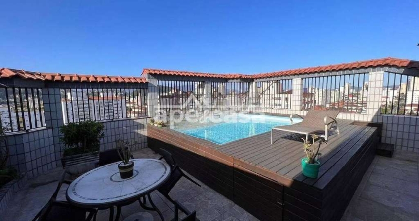 Cobertura em Santos com Piscina