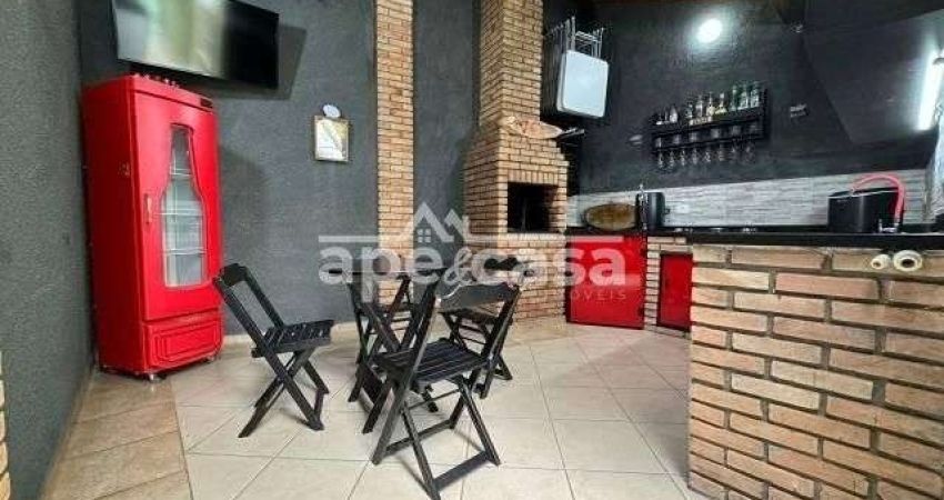 Esta bela casa na Freguesia do Ó
