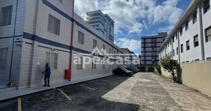 Oportunidade única: kitnet térrea com vaga em praia grande!