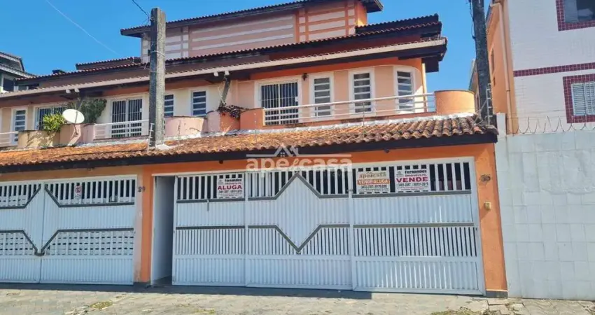 Casa com 4 quartos para alugar em Guilhermina, Praia Grande