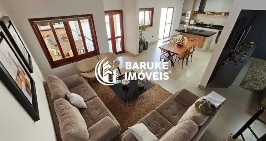 Sobrado com 3 suítes, sendo a master com closet e vista para piscina a venda no villa romana