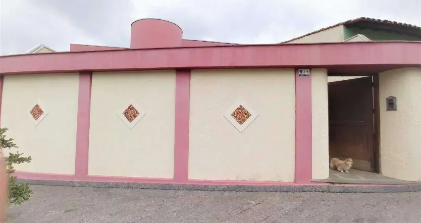 Casa residencial ou comercial à venda no Bairro Brasil em Itu/SP. Oportunidade para consultório médico.