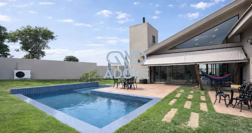 Casa Térrea à Venda no Condomínio Una em Itu/SP | 3 Quartos | Piscina