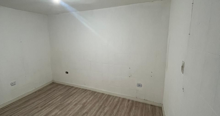 Casa em Artur Alvim - Bem localizada - com garagem