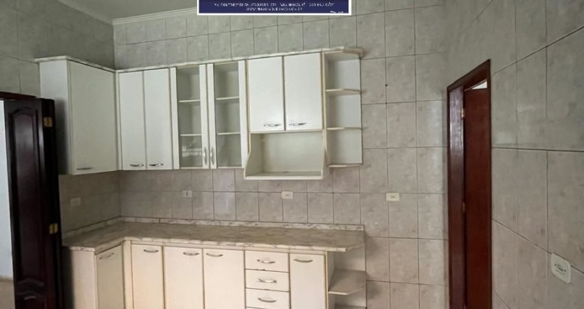 Casa com 2 quartos para alugar na Rua Maciel Monteiro, 718, Vila Santa Teresa (Zona Leste), São Paulo