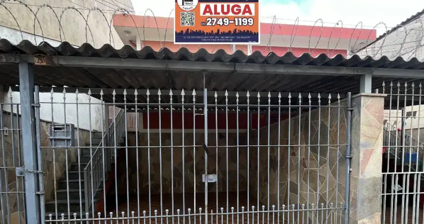 Casa Térrea com 2 dormitórios - uma vaga de garagem - aceita depósito caução