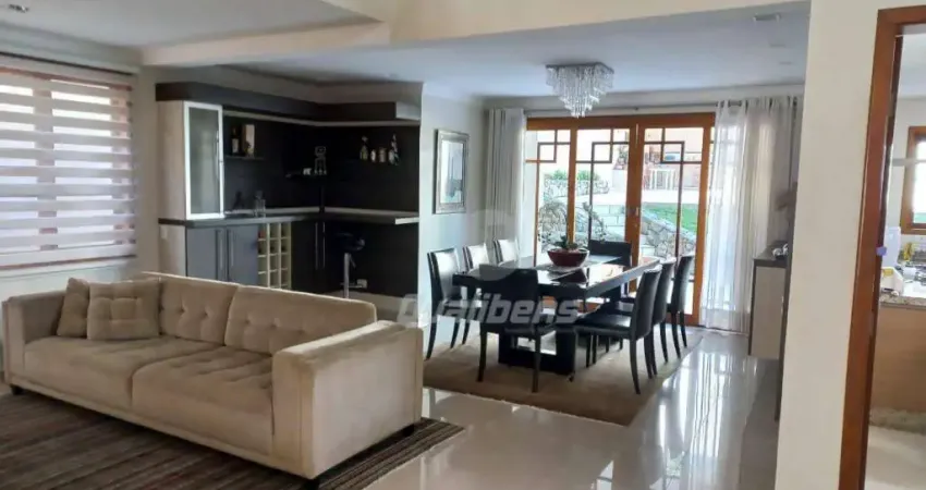 Sobrado com 3 dormitórios à venda, 329 m² por R$ 3.200.000,00 - Vila Emílio - Mauá/SP