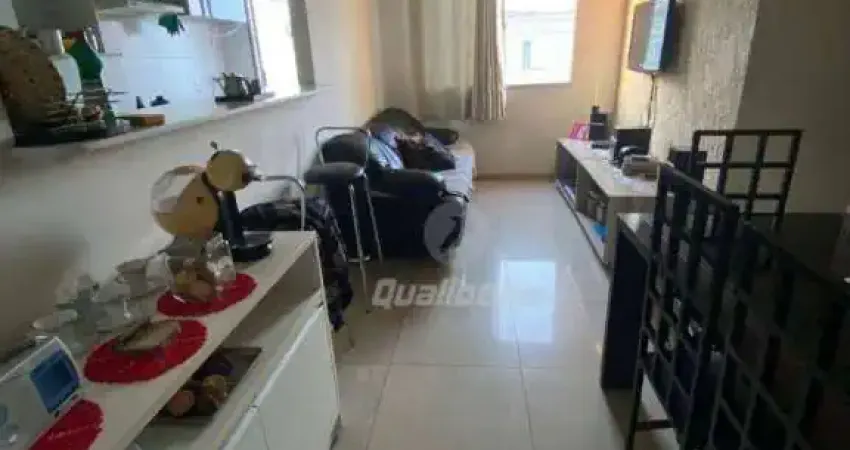 Apartamento com 3 dormitórios à venda, 62 m² por R$ 300.000,00 - Parque São Vicente - Mauá/SP
