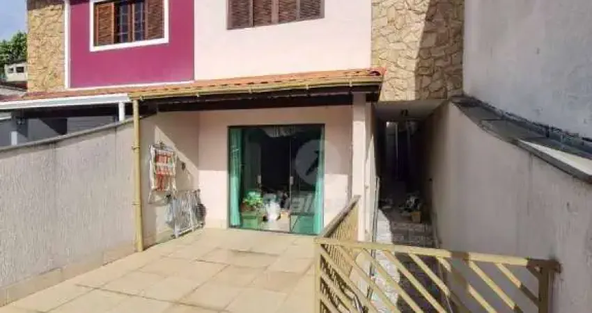 Sobrado com 3 dormitórios à venda, 170 m² por R$ 595.000,00 - Vila São Francisco - Mauá/SP