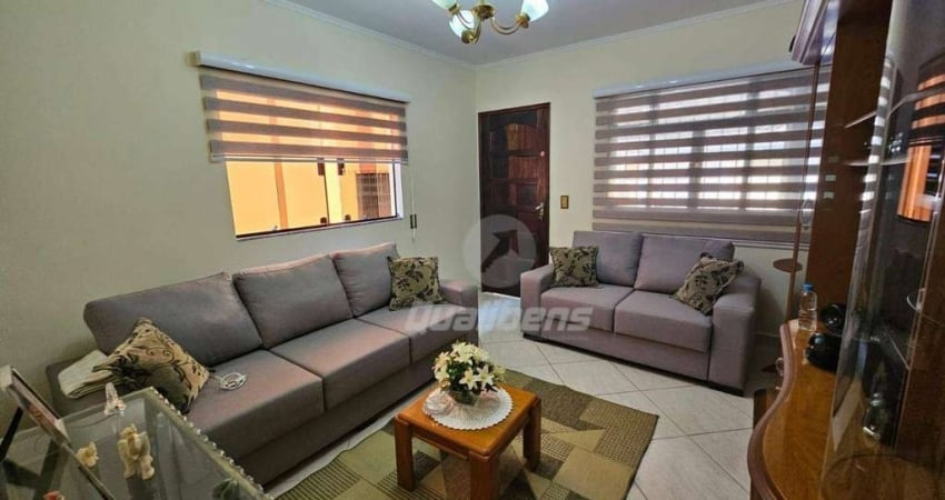 Sobrado com 3 dormitórios à venda, 274 m² por R$ 650.000,00 - Vila Emílio - Mauá/SP
