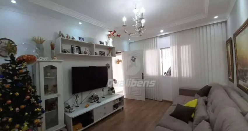 Sobrado com 3 dormitórios à venda, 168 m² por R$ 700.000,00 - Parque São Vicente - Mauá/SP