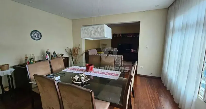 Sobrado com 3 dormitórios à venda, 285 m² por R$ 900.000,00 - Parque São Vicente - Mauá/SP
