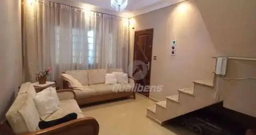 Sobrado com 3 dormitórios à venda, 132 m² por R$ 800.000,00 - Parque São Vicente - Mauá/SP
