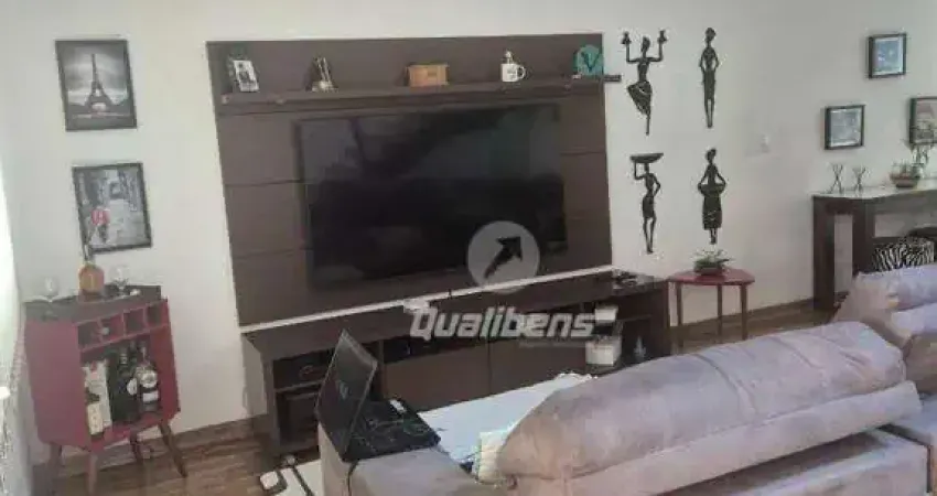 Sobrado com 3 dormitórios sendo 1 suíte à venda, 179 m² por R$ 1.100.000 - Parque São Vicente - Mauá/SP