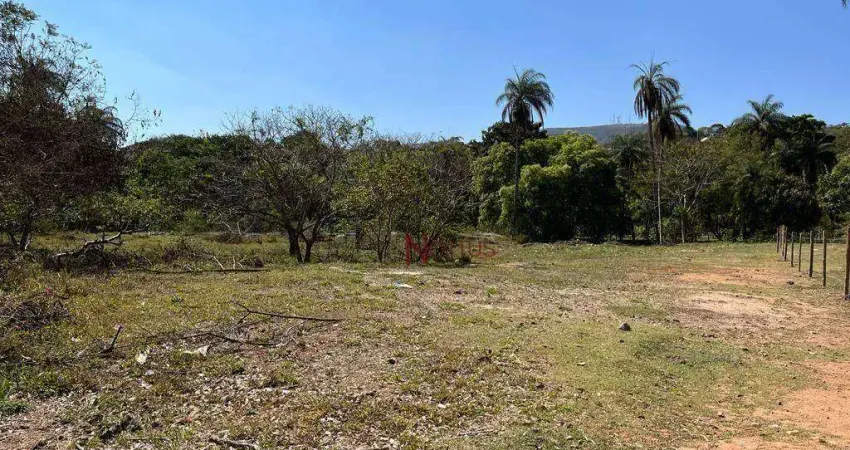 Terreno Privilegiado | 4.280m² | Rua Principal do Bairro Central | Mateus Leme/MG