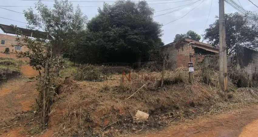 Terreno à venda no Vale Dos Araçás, Mateus Leme 
