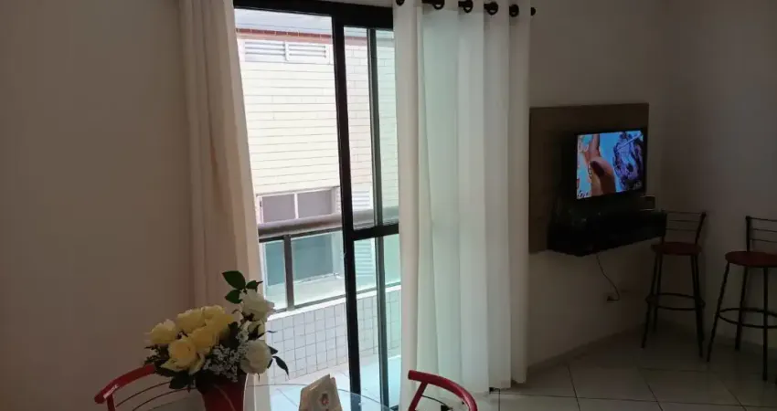 Mobiliado, com Sacada e a 470m da Praia – Guilhermina