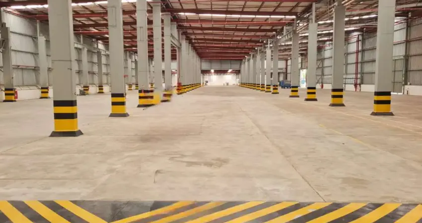 Barracão / Galpão / Depósito para alugar em Pavuna, Rio de Janeiro