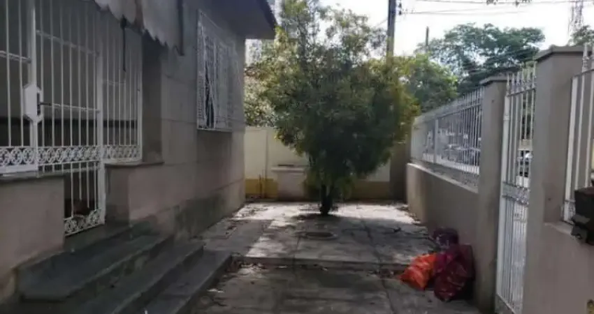 Casa para locação em rio de janeiro, campo grande, 3 dormitórios, 2 banheiros, 5 vagas