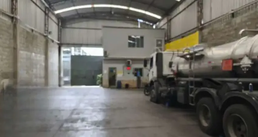 Galpão para locação em duque de caxias, jardim primavera, 2 banheiros