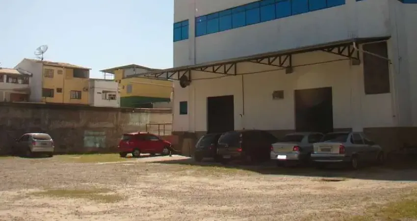 Prédio à venda na Taquara, Rio de Janeiro 