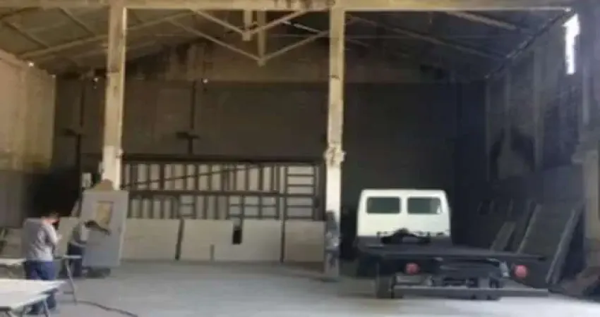 Galpão para Locação em Rio de Janeiro, Parada de Lucas, 2 banheiros