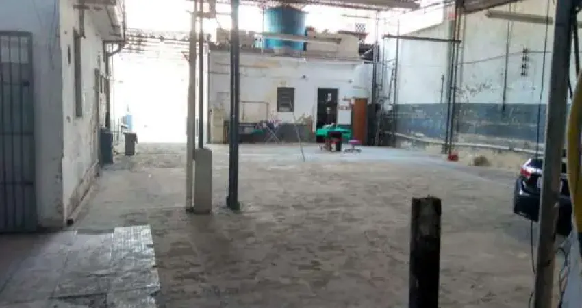 Galpão para Locação em Rio de Janeiro, Lins de Vasconcelos, 4 banheiros