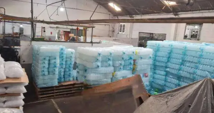 Barracão / Galpão / Depósito à venda em Pavuna, Rio de Janeiro