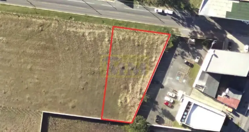 Terreno com 1.144,72 m2 no Centro de PInhais
