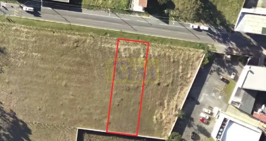 Terreno com 816,73m2 no Centro de PInhais