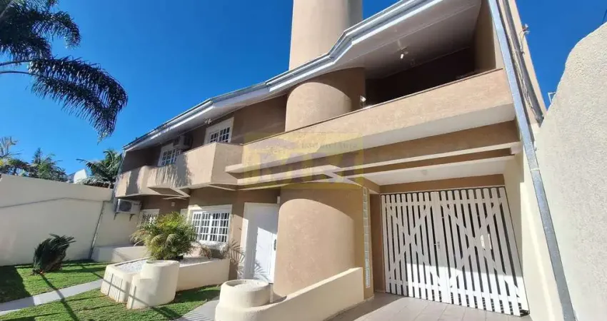 Casa comercial à venda na Rua Bolsão dos Papagaios, 78, Centro, Pinhais