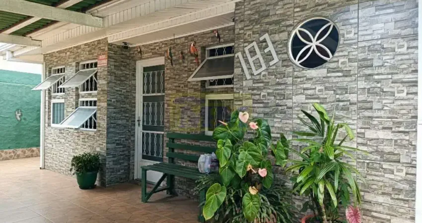 Casa à venda em pinhais com terreno amplo – excelente localização!