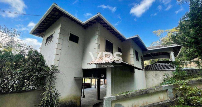 Casa com 3 dormitórios, 207 m² - venda por R$ 949.000,00 ou aluguel por R$ 4.444,04/mês - Barra do Imbuí - Teresópolis/RJ