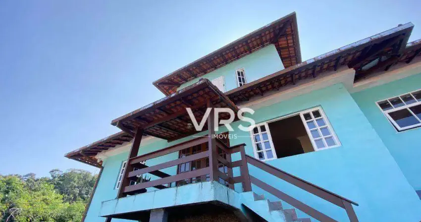 Casa com 3 dormitórios à venda, 176 m² por R$ 750.000,00 - Tijuca - Teresópolis/RJ
