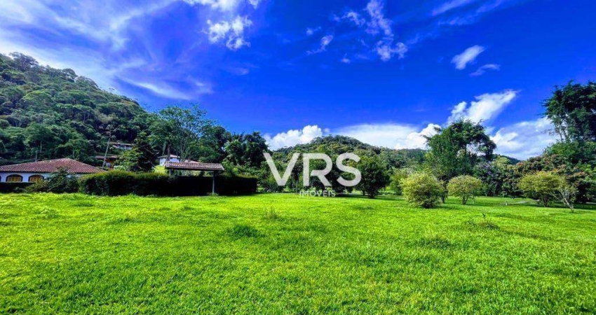 Casa com 3 dormitórios à venda, 400 m² por R$ 1.500.000,00 - Prata dos Aredes - Teresópolis/RJ