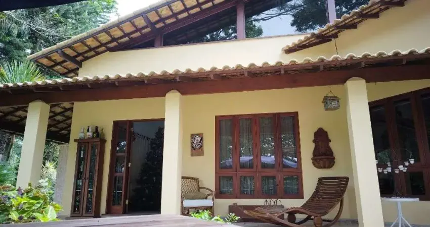 Casa com 3 dormitórios à venda, 350 m² por R$ 1.300.000,00 - Vargem Grande - Teresópolis/RJ