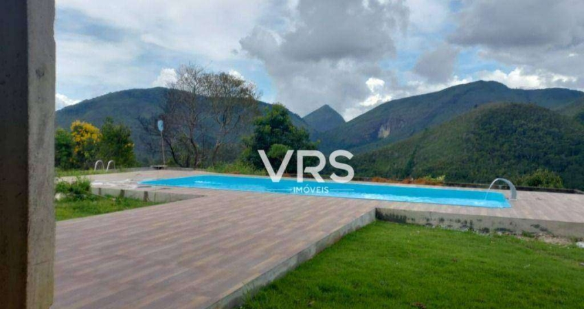 Casa com 6 dormitórios à venda, 220 m² por R$ 800.000,00 - Albuquerque - Teresópolis/RJ