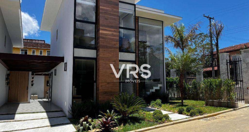 Casa com 4 dormitórios à venda, 203 m² por R$ 1.490.000,00 - Tijuca - Teresópolis/RJ