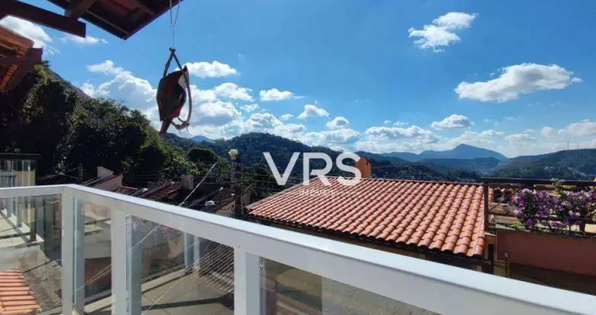 Casa com 3 dormitórios à venda, 102 m² por R$ 449.000,00 - Iucas - Teresópolis/RJ