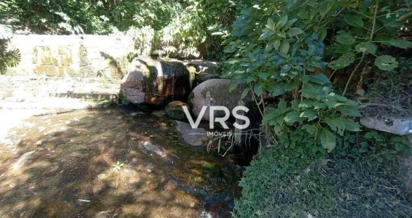 Casa com 7 dormitórios à venda, 581 m² por R$ 1.300.000,00 - Cascata dos Amores - Teresópolis/RJ
