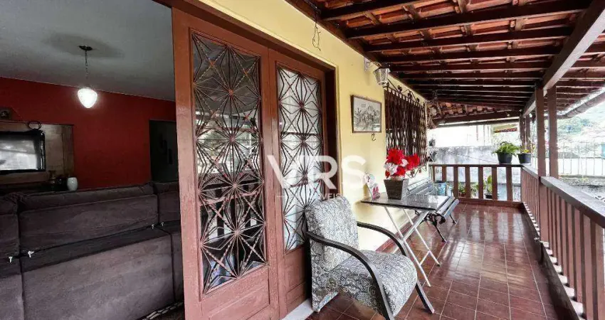 Propriedade com 03 casas sendo a  casa principal com 3 dormitórios à venda, 393 m² por r$ 850.000 - tijuca - teresópolis/rj