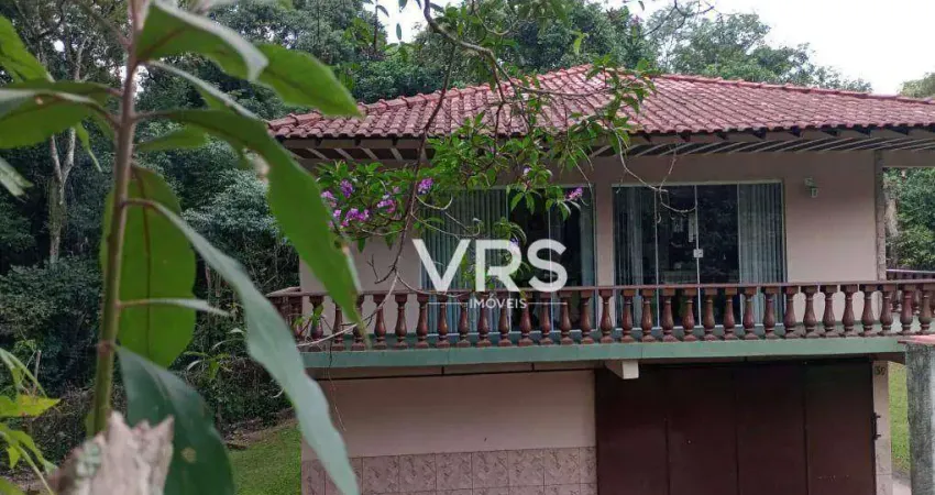 Casa com 3 dormitórios à venda, 280 m² por R$ 600.000,00 - Limoeiro - Guapimirim/RJ