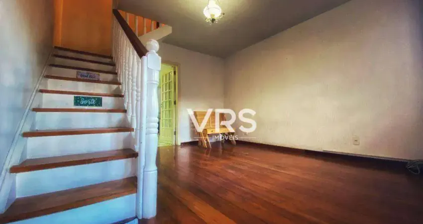 Casa com 3 dormitórios à venda, 64 m² por r$ 420.000,00 - araras - teresópolis/rj