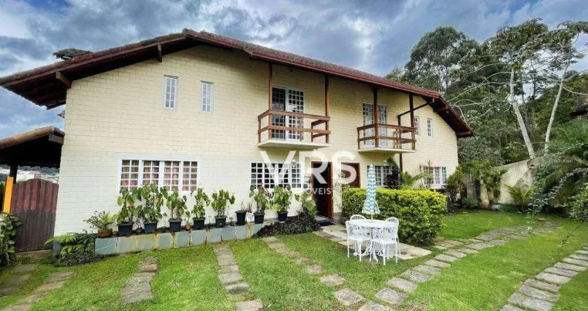 Casa com 4 dormitórios à venda, 94 m² por R$ 700.000,00 - Cascata Guarani - Teresópolis/RJ