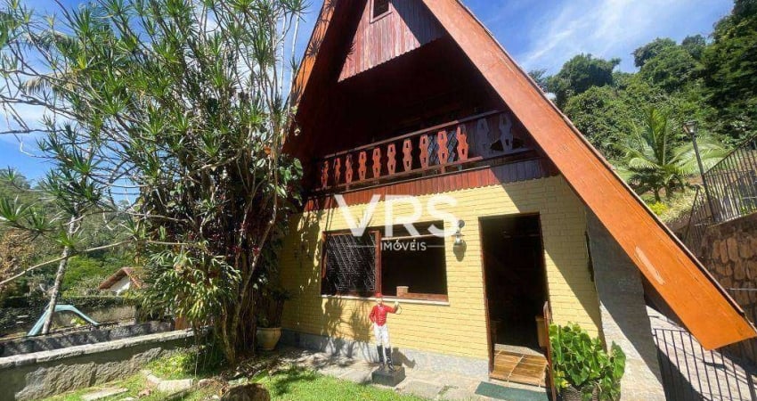 Casa com 4 dormitórios à venda, 227 m² por R$ 850.000,00 - Posse - Teresópolis/RJ